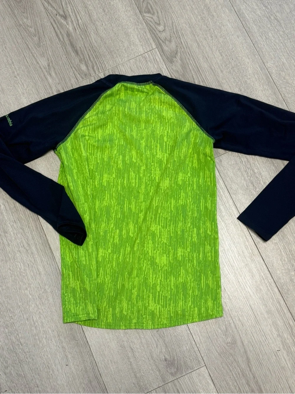 Columbia Omni-Shade Sun Protection Make Waves Green & Blue